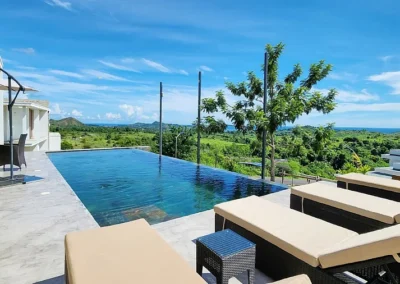 Vue de la piscine à Nosy Be
