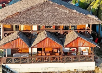 Vue drone de La villa Catherine à Ambatoloaka