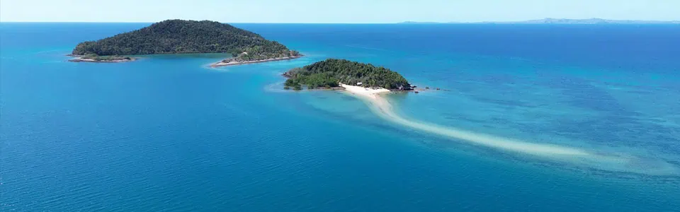 Découvrez l’Hôtel La Bombonera à Nosy Be en immersion avec Google Street View.